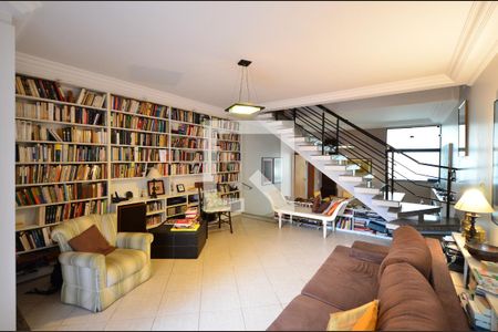 Sala de casa à venda com 3 quartos, 250m² em Vila Clementino, São Paulo