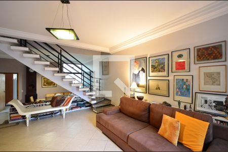 Sala de casa à venda com 3 quartos, 250m² em Vila Clementino, São Paulo