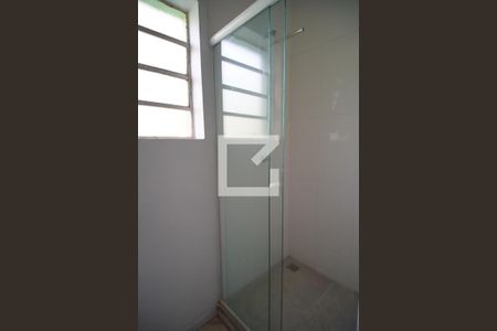 Banheiro  de apartamento à venda com 1 quarto, 62m² em Agronomia, Porto Alegre