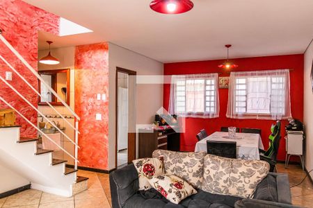 Sala de casa à venda com 5 quartos, 214m² em Conjunto Lagoa, Belo Horizonte