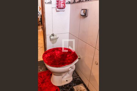 Lavabo de casa à venda com 5 quartos, 214m² em Conjunto Lagoa, Belo Horizonte