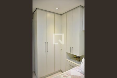 Apartamento para alugar com 48m², 2 quartos e 1 vagaQuarto 1 - Armários
