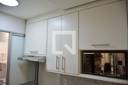 Apartamento para alugar com 48m², 2 quartos e 1 vagaCozinha - Armários
