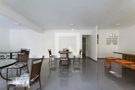 Apartamento à venda com 75m², 3 quartos e 2 vagasÁrea comum - Salão de festas