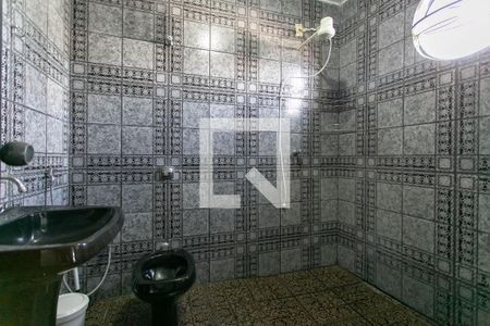 Casa para alugar com 200m², 2 quartos e 1 vaga Casa para alugar com 200m², 2 quartos e 1 vagaBanheiro