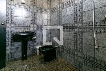 Casa para alugar com 200m², 2 quartos e 1 vaga Casa para alugar com 200m², 2 quartos e 1 vagaBanheiro