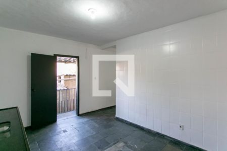Casa para alugar com 200m², 2 quartos e 1 vaga Casa para alugar com 200m², 2 quartos e 1 vagaCozinha