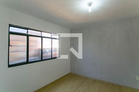 Quarto 2 de casa para alugar com 2 quartos, 200m² em Tupi, Belo Horizonte