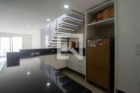 Apartamento para alugar com 193m², 3 quartos e 2 vagas Apartamento para alugar com 193m², 3 quartos e 2 vagasCozinha e Área de Serviço