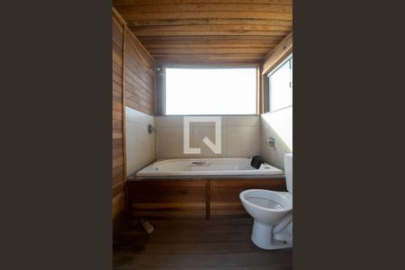 Apartamento para alugar com 193m², 3 quartos e 2 vagas Apartamento para alugar com 193m², 3 quartos e 2 vagasBanheiro Social 2