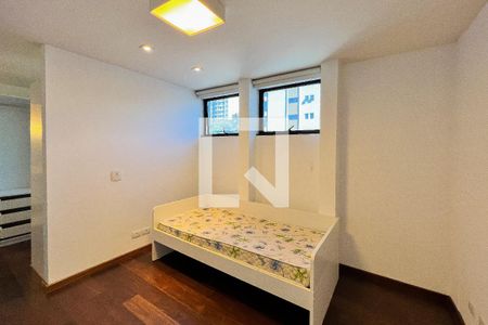 Apartamento à venda com 405m², 5 quartos e 4 vagasSuíte 3