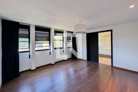 Apartamento à venda com 405m², 5 quartos e 4 vagasSuíte 4