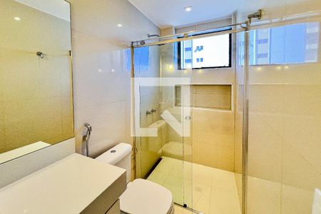 Apartamento à venda com 405m², 5 quartos e 4 vagasBanheiro da Suíte 3