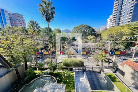 Apartamento à venda com 405m², 5 quartos e 4 vagasVista