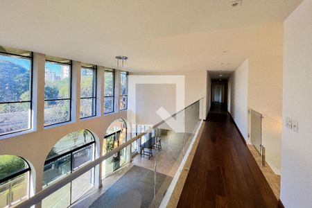 Apartamento à venda com 405m², 5 quartos e 4 vagasCorredor