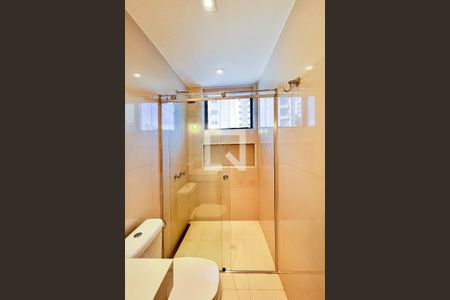 Apartamento à venda com 405m², 5 quartos e 4 vagasBanheiro da Suíte 3