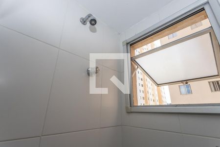 Banheiro de apartamento para alugar com 2 quartos, 44m² em Canhema, Diadema
