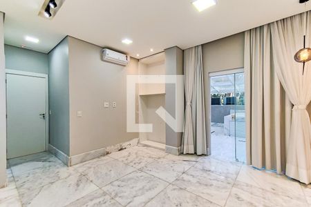 Apartamento à venda com 150m², 2 quartos e 2 vagas Apartamento à venda com 150m², 2 quartos e 2 vagasSuíte