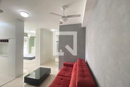 Sala de kitnet/studio para alugar com 1 quarto, 42m² em Empresarial 18 do Forte, Barueri