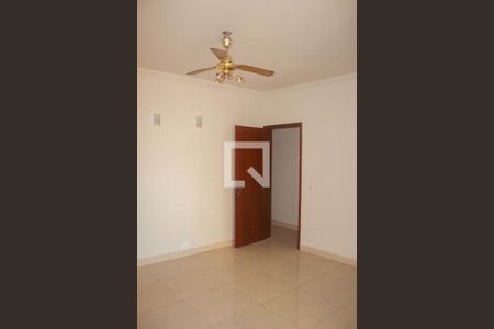 Sala de apartamento para alugar com 3 quartos, 130m² em Centro, Nova Iguaçu