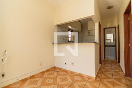 Sala de casa para alugar com 2 quartos, 65m² em Braz de Pina, Rio de Janeiro