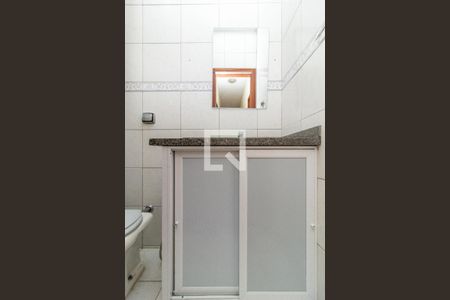 Casa para alugar com 65m², 2 quartos e sem vagaBanheiro