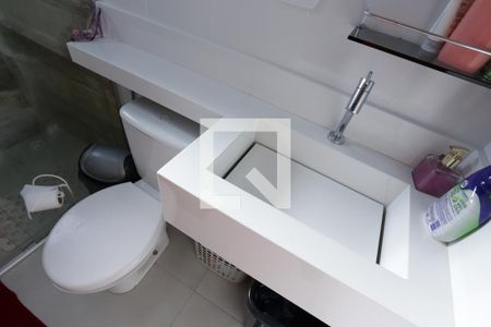 Casa à venda com 84m², 2 quartos e 2 vagasBanheiro da Suíte 2