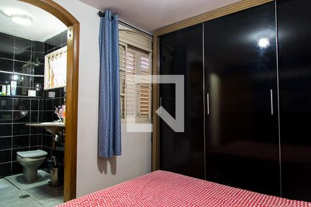 Casa à venda com 146m², 3 quartos e 2 vagasSuíte 1