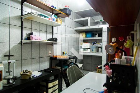 Casa à venda com 146m², 3 quartos e 2 vagasQuarto de Serviço