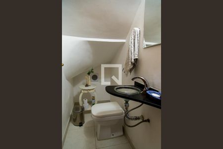 Casa à venda com 146m², 3 quartos e 2 vagasLavabo