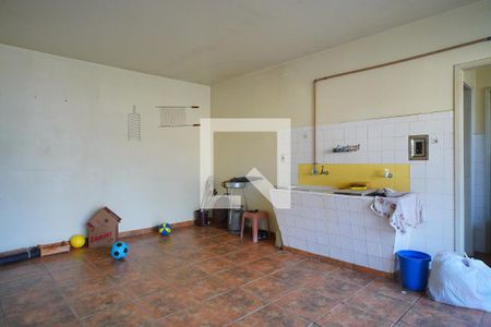 Casa à venda com 370m², 5 quartos e 5 vagasLavanderia