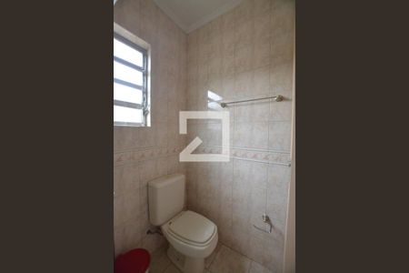 Casa à venda com 120m², 3 quartos e 2 vagasBanheiro