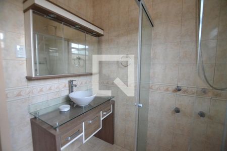 Casa à venda com 120m², 3 quartos e 2 vagasBanheiro