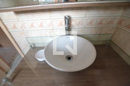 Casa à venda com 120m², 3 quartos e 2 vagasBanheiro