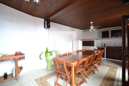 Casa à venda com 120m², 3 quartos e 2 vagasEspaço Gourmet