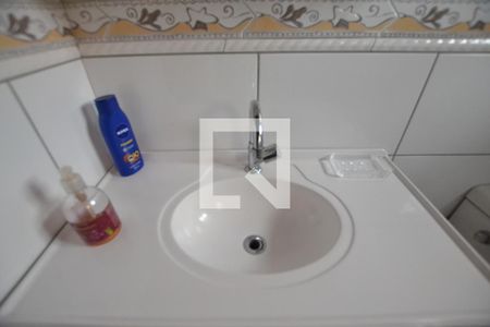 Casa à venda com 120m², 3 quartos e 2 vagasBanheiro