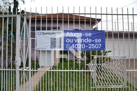 Casa à venda com 120m², 3 quartos e 2 vagasFachada