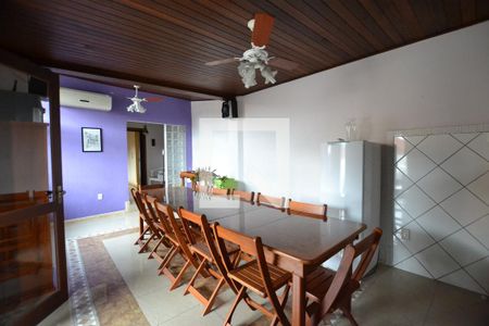Casa à venda com 120m², 3 quartos e 2 vagasEspaço Gourmet