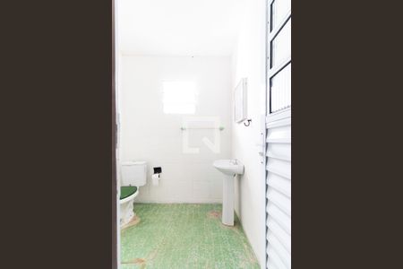 Casa à venda com 205m², 4 quartos e 1 vagaCasa 1 - Banheiro