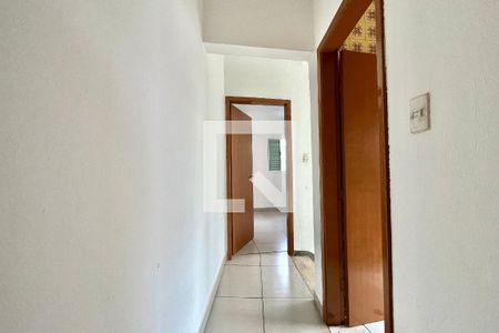 Corredor de casa para alugar com 2 quartos, 300m² em Vila Campestre, São Paulo