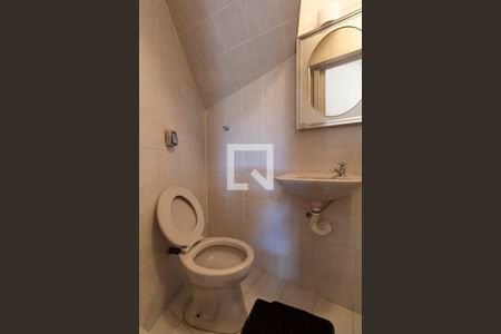 Casa para alugar com 210m², 3 quartos e 6 vagasBanheiro Quarto de Serviço