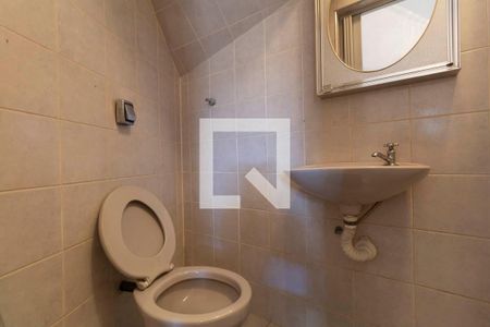 Casa para alugar com 210m², 3 quartos e 6 vagasBanheiro Quarto de Serviço