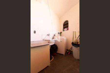 Casa para alugar com 210m², 3 quartos e 6 vagasÁrea de Serviço