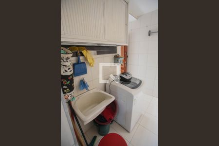 Casa de condomínio à venda com 100m², 3 quartos e 1 vaga Casa de condomínio à venda com 100m², 3 quartos e 1 vagaÁrea de Serviço