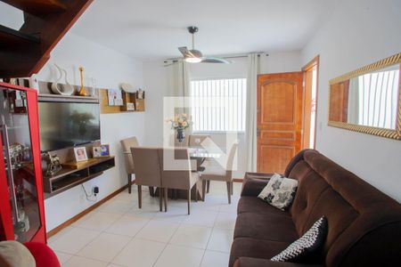 Sala de casa de condomínio à venda com 3 quartos, 100m² em Pechincha, Rio de Janeiro