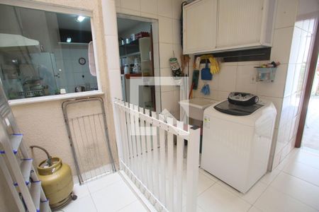 Casa de condomínio à venda com 100m², 3 quartos e 1 vaga Casa de condomínio à venda com 100m², 3 quartos e 1 vagaÁrea de Serviço