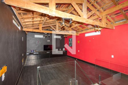 Casa de condomínio para alugar com 370m², 4 quartos e 4 vagasSalão