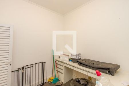 Casa de condomínio para alugar com 370m², 4 quartos e 4 vagasQuarto de Serviço