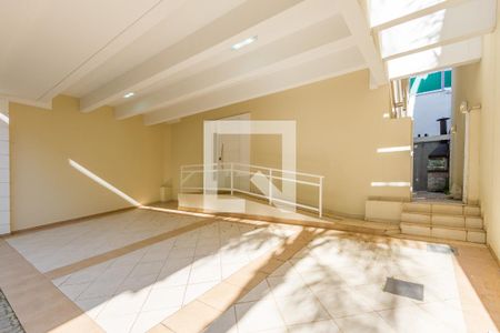 Casa de condomínio para alugar com 370m², 4 quartos e 4 vagasGaragem