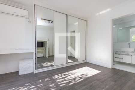 Casa de condomínio para alugar com 370m², 4 quartos e 4 vagas Suíte 2